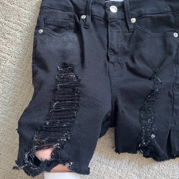 GOOD AMERICAN Distressed bombshell shorts, 00/24, Black - Picture 5 of 5